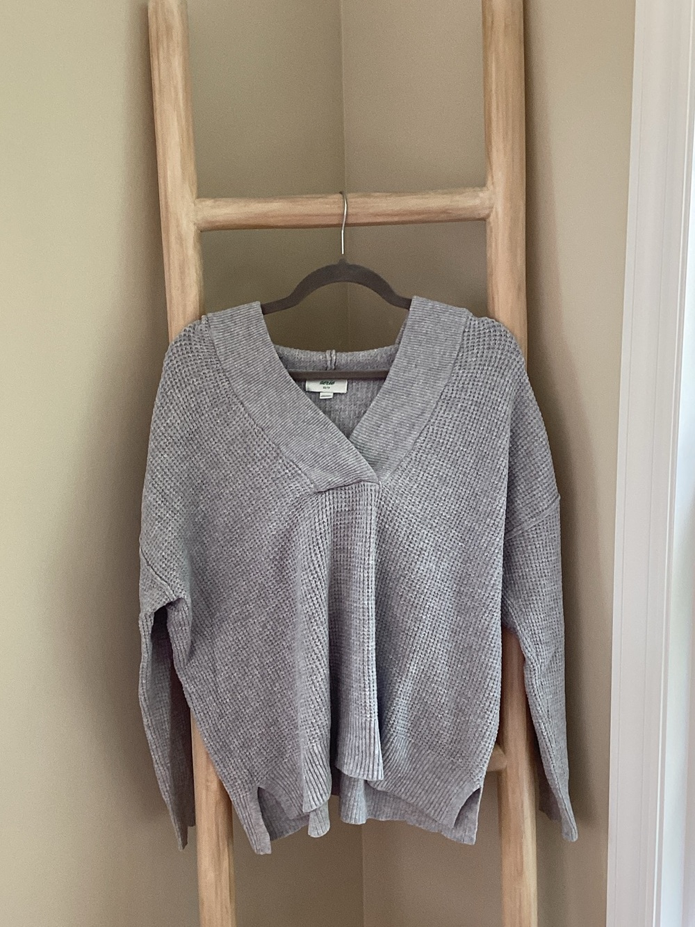 aerie Gray Waffle-Knit V-Neck Sweater